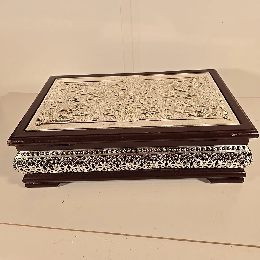 Royal‎ England Intricate Metal Flower Design On Wood Jewelry/trinket Box 12x8x4